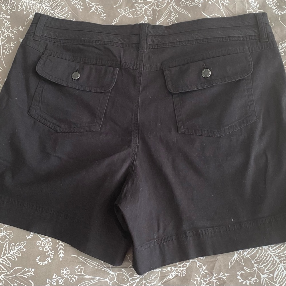 Ladies shorts